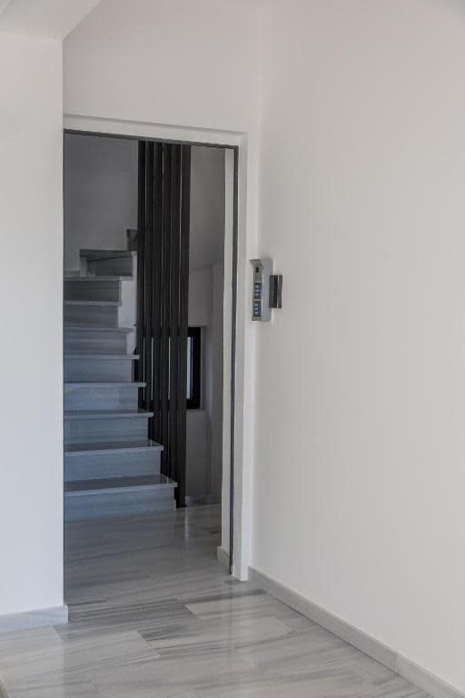 One-bedroom Apartment in Athina 6