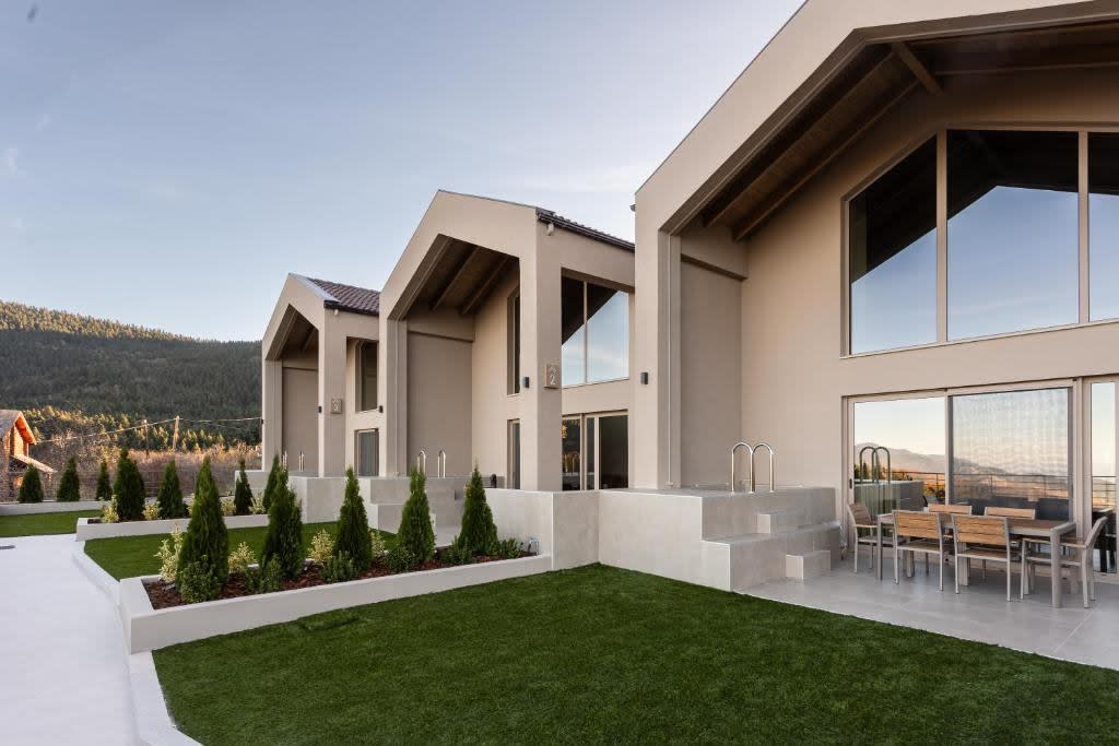 Monte Vista Houses in Pavliani 8