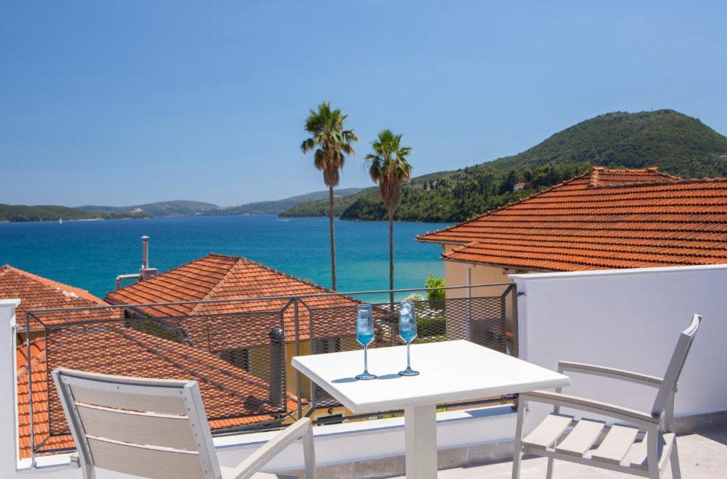 Sea View Junior Suite in Nidri 6