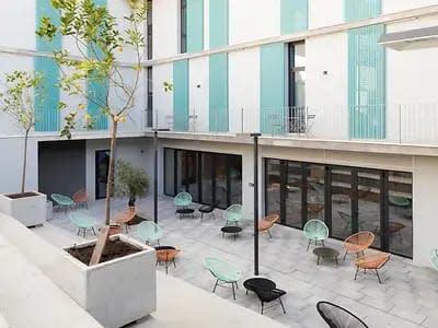 Single Plus with Kitchen in Sevilla 7