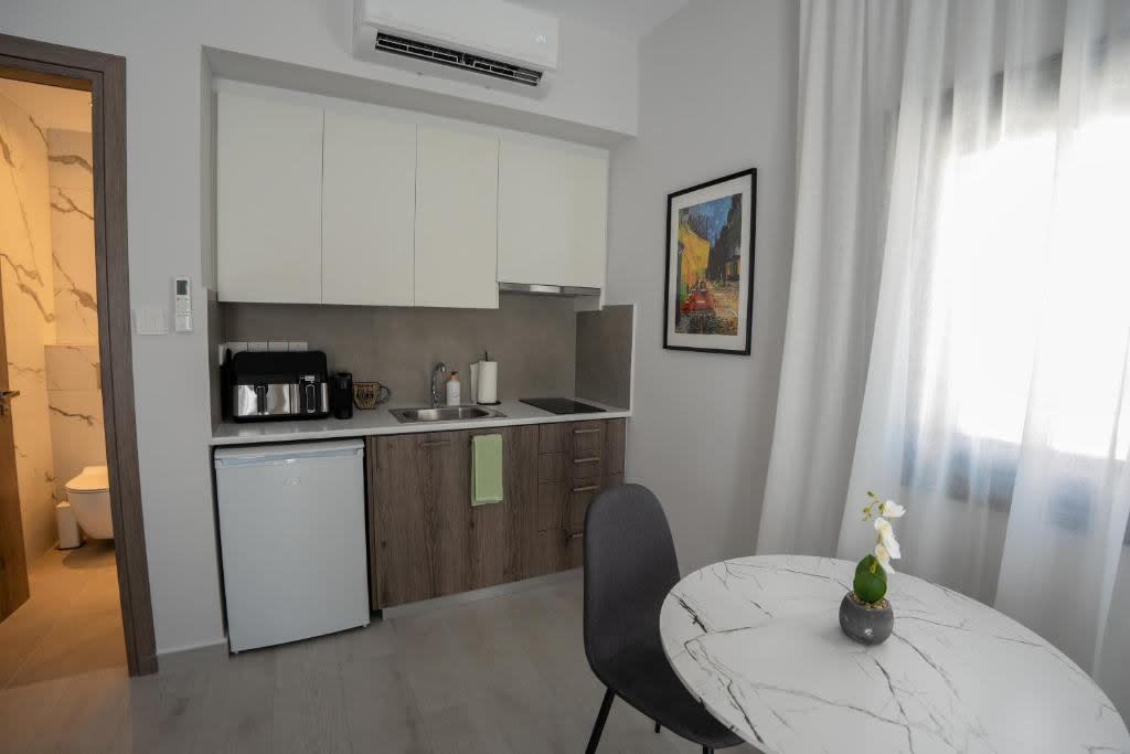 Raise Cityscape Limassol Suites Studios in Λεμεσός 14