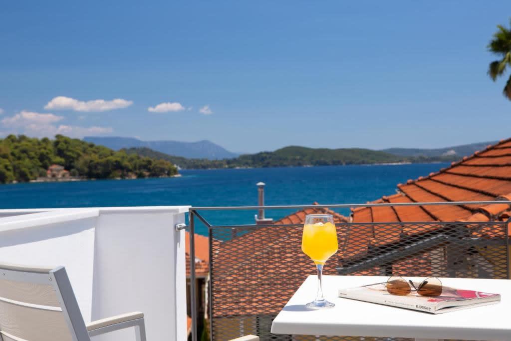 Sea View Junior Suite in Nidri 7