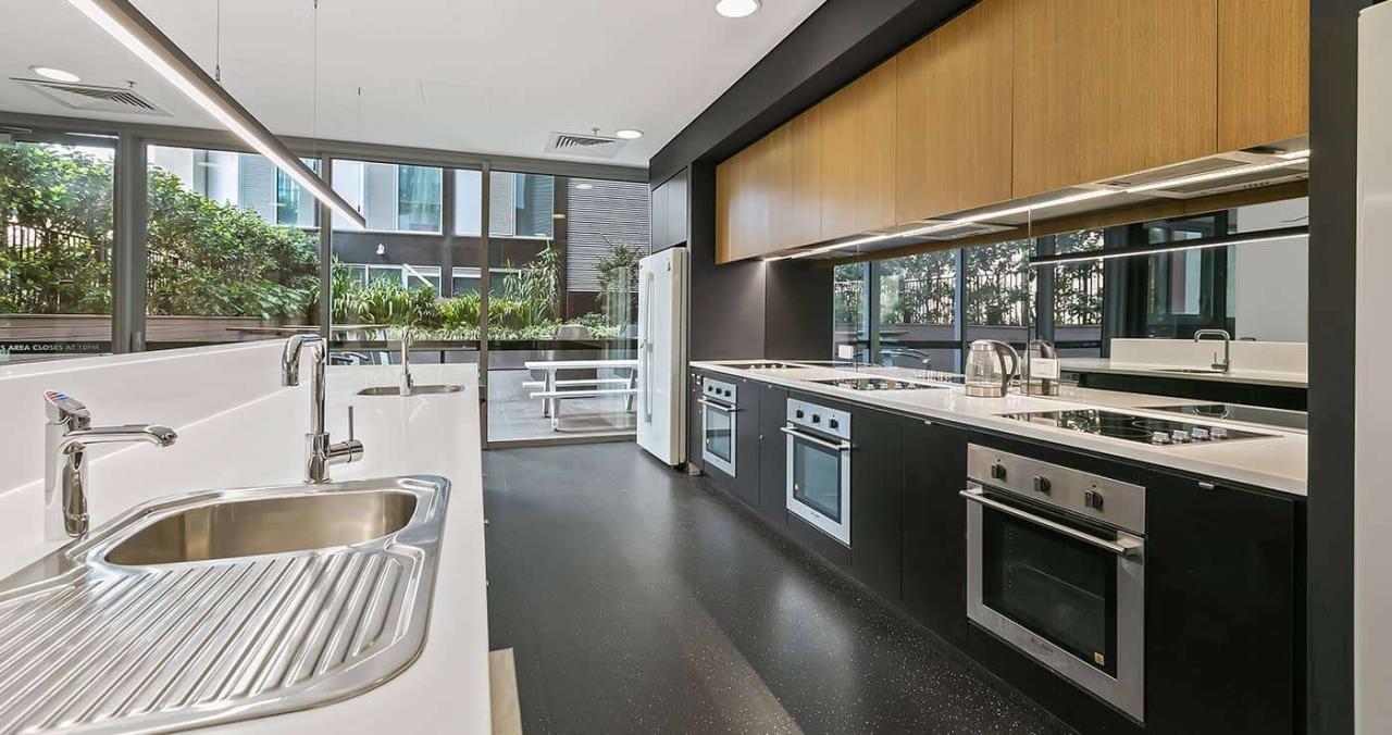Standard Studio Apartment in Sydney 7