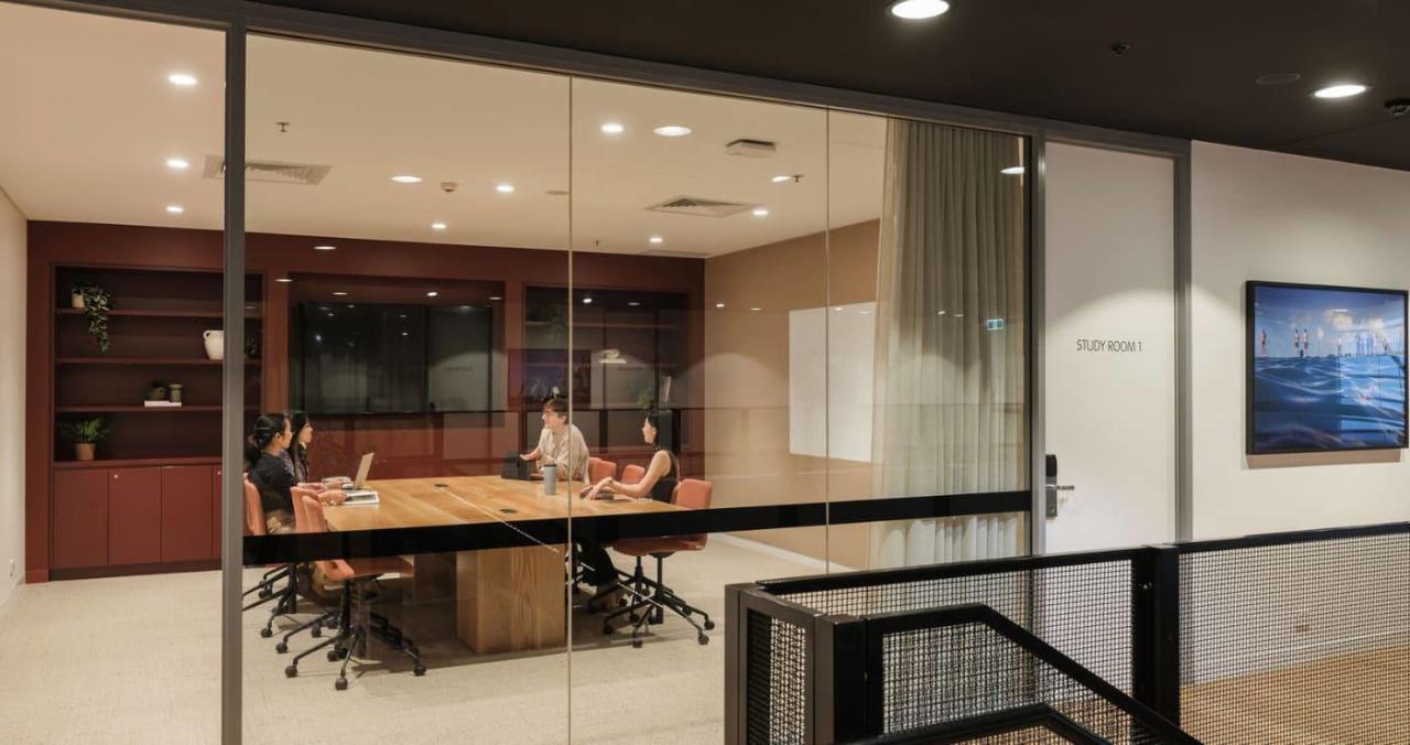 Standard Studio Apartment in Sydney 5