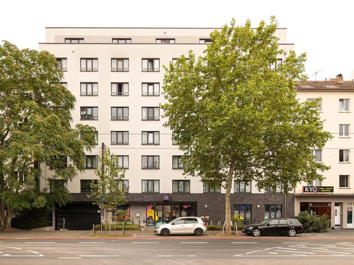 Studio L Bronze in Frankfurt am Main