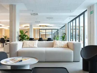 Single Plus with Kitchen in Sevilla 2