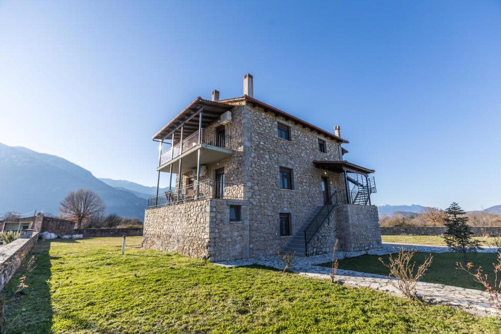 Raise Polydrosos Alpine Escape 21 in Polidrosos 9
