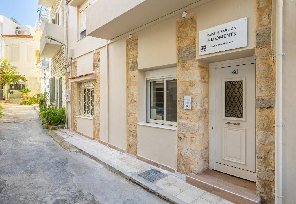 Raise Heraklion 4 Moments Studios in Iraklio 9