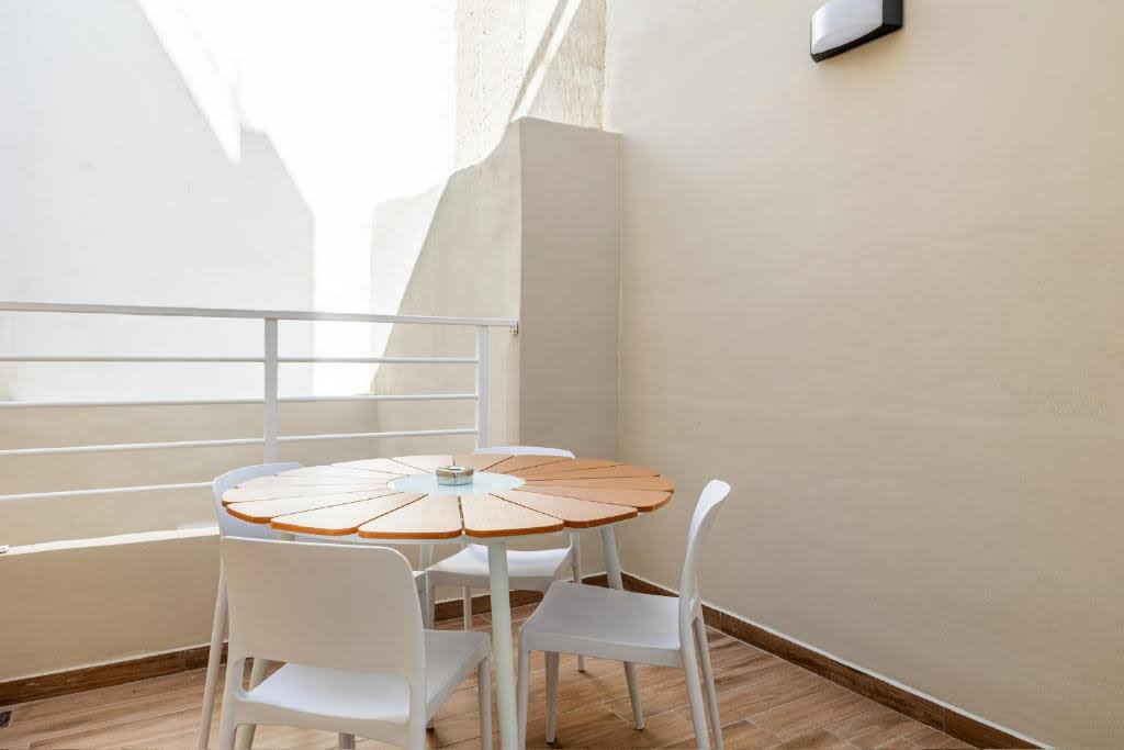 Raise Heraklion 4 Moments Studios in Iraklio 6