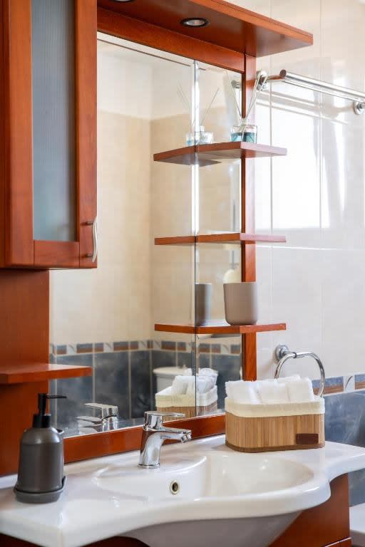 Nireas Three Bedroom House in Akti Nireos