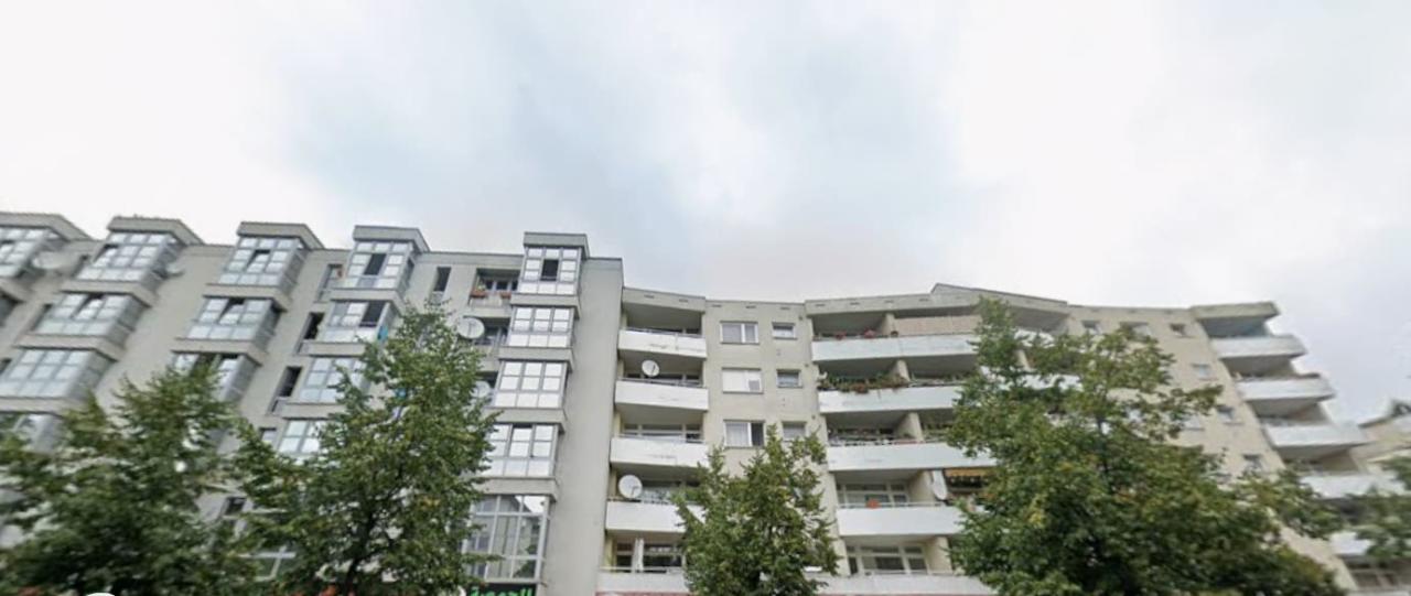 Shared room in shared apartment in Berlin-Moabit in Berlin