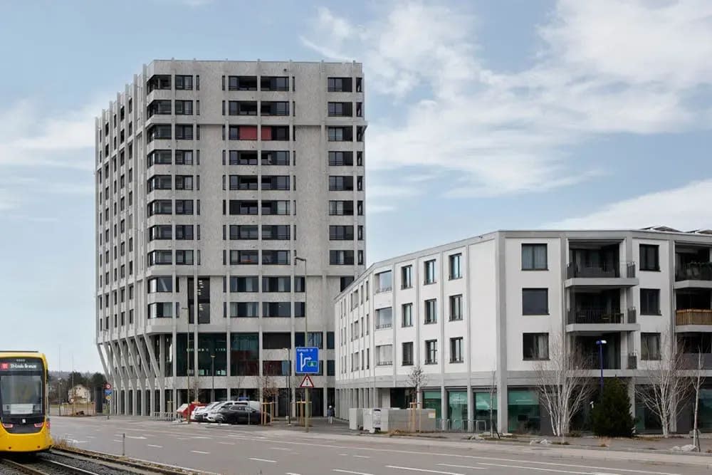 Pop S compact in Aesch
