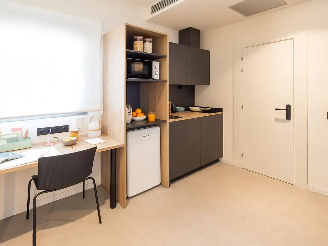 Single +With kitchen in Sevilla 14