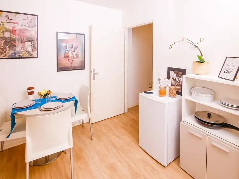 Three-Bedroom Apartment in Paris 17