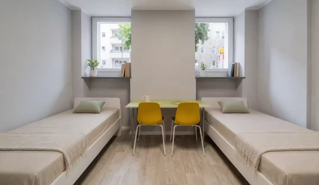 Leibnizstraße Charlottenburg Studio in Berlin 15