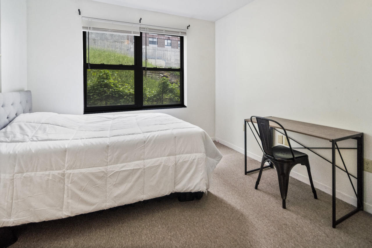 Bedroom 1 in Ithaca 62