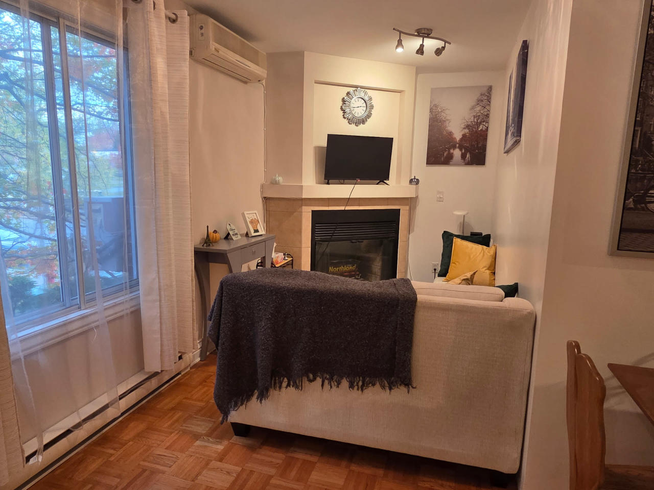 Apartment in Lasalle 6