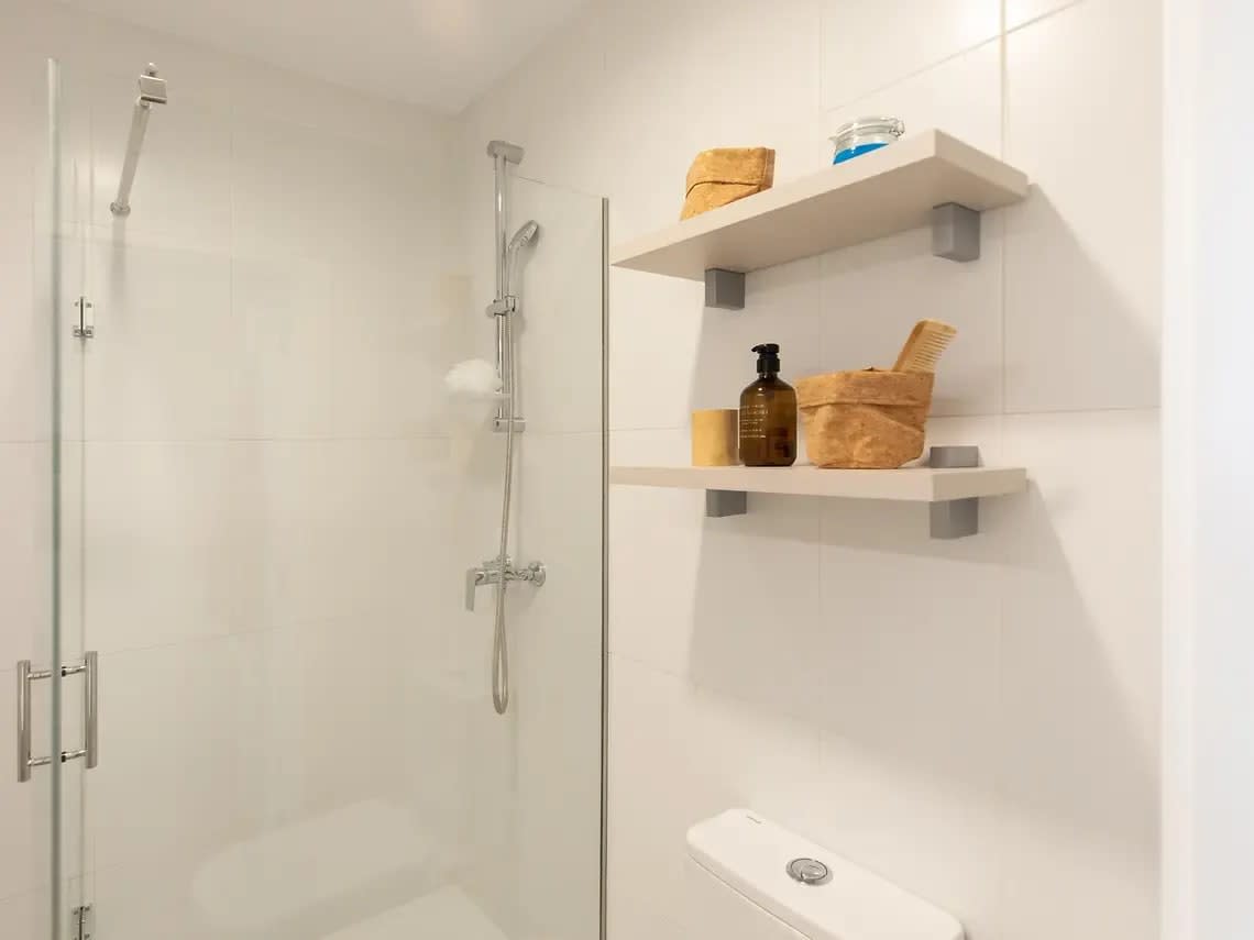 Single Plus with Kitchen in Sevilla 23