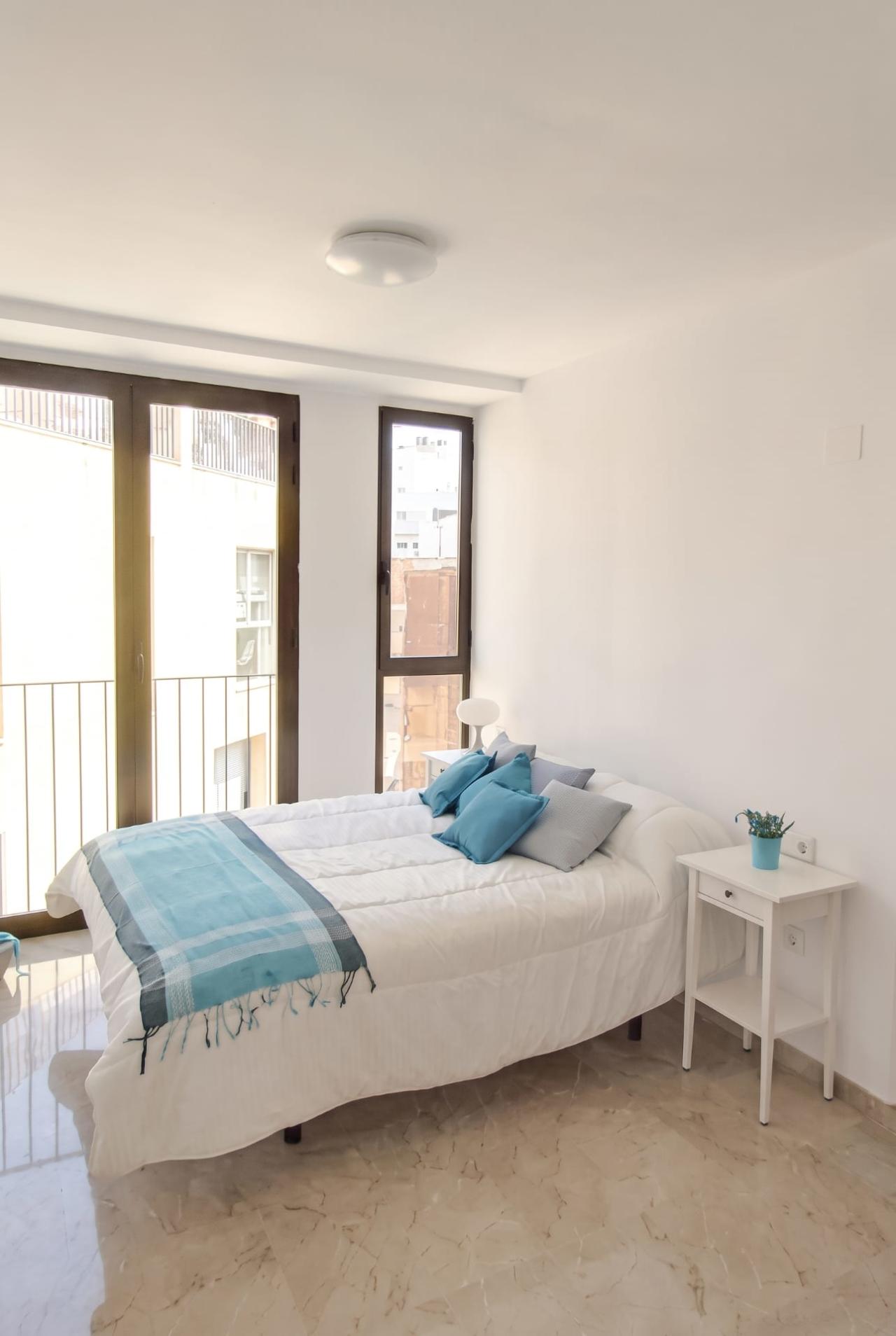 One-bedroom Apartment in València 2