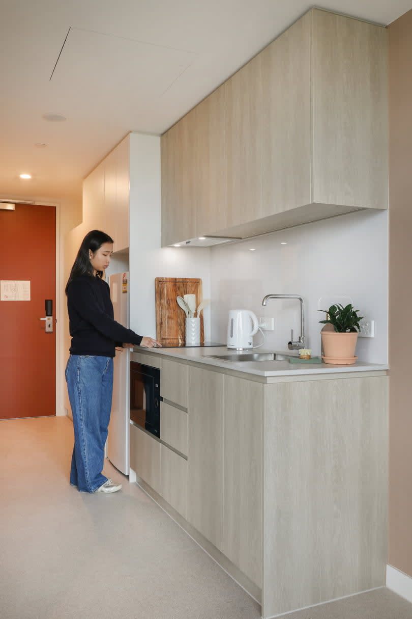 Premium Studio Apartment in Melbourne 17