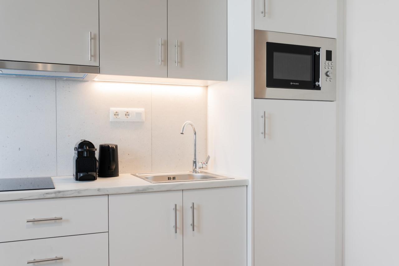 Apartment 1 in Athina 12