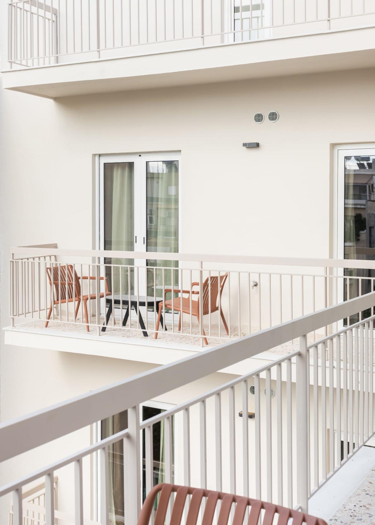 Apartment 1 in Athina 19