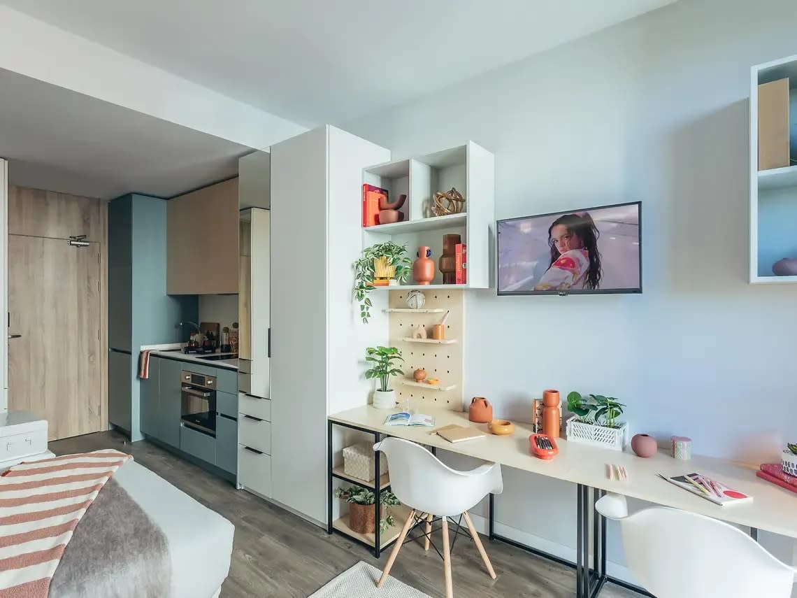 Executive Studio in Sevilla 17