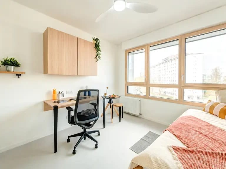 Studio in Paris 15