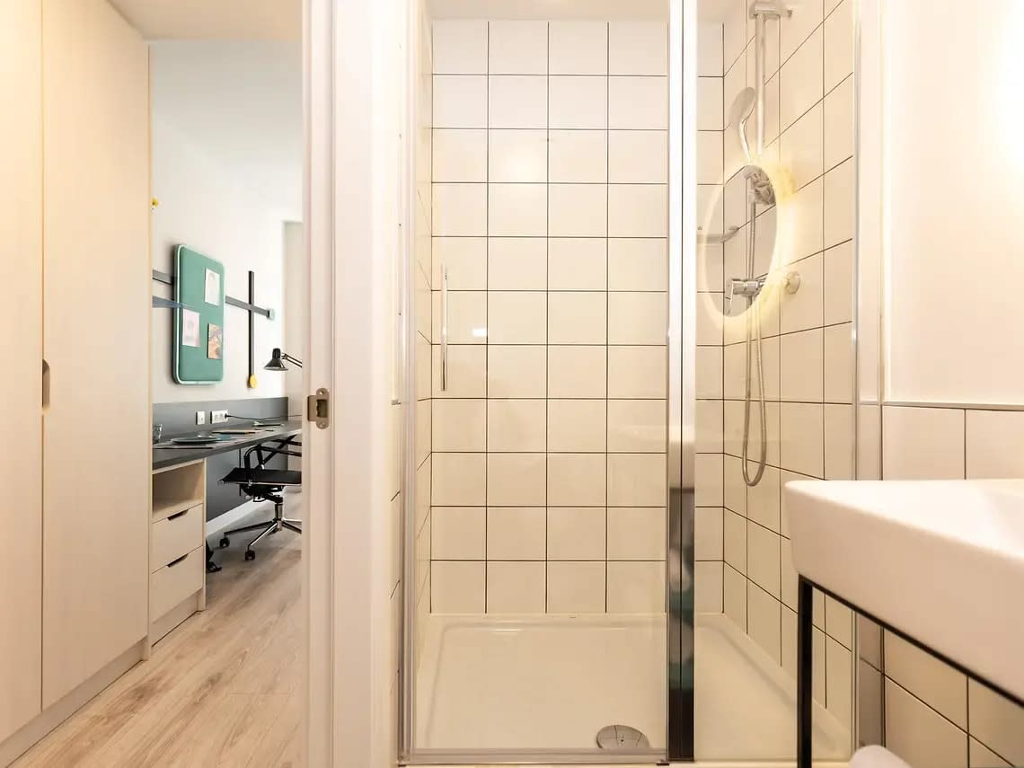 Individual Apartment in Barcelona 17