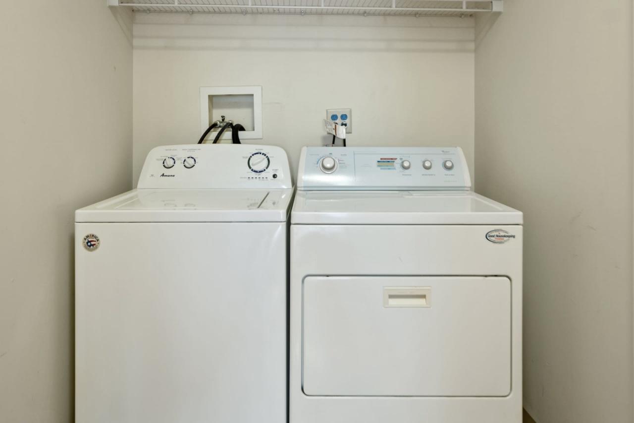 Private Room in 3 Bedroom Apartment in Ithaca 158