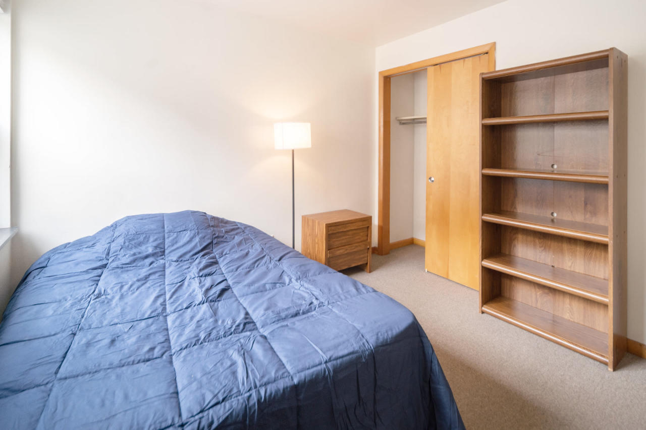 Private Room in 6 Bedroom Apartment in Ithaca 8