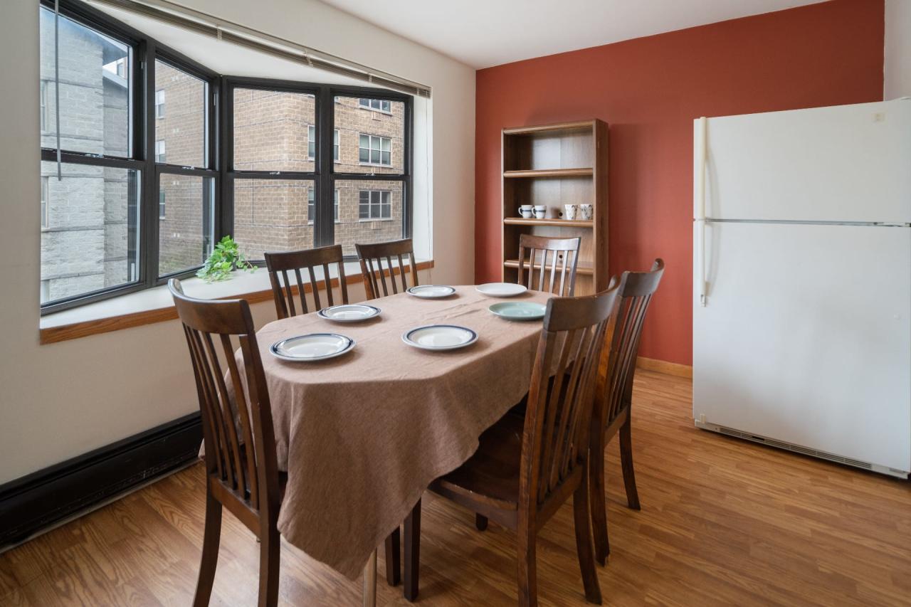 Private Room in 6 Bedroom Apartment in Ithaca 14
