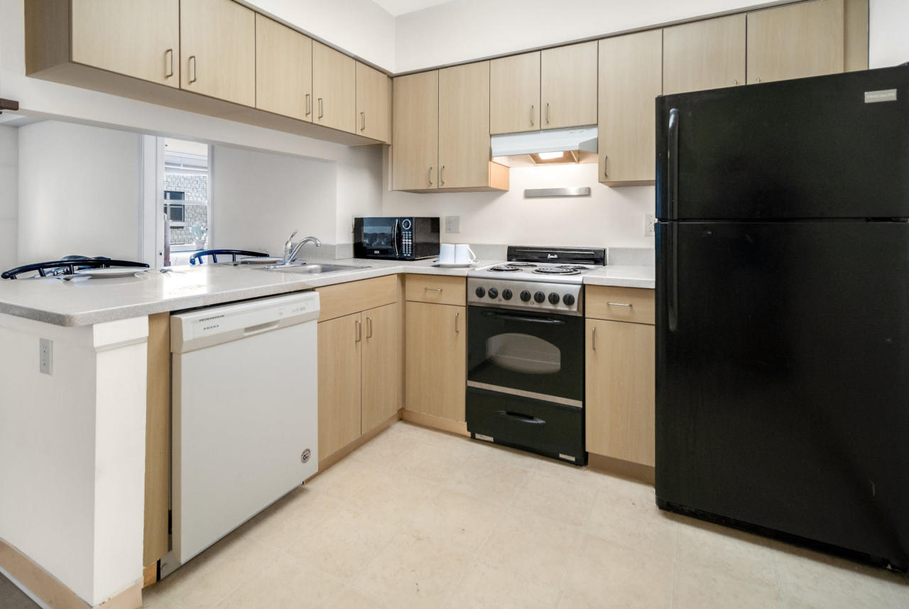 Private Room in 1 Bedroom apartment in Ithaca 92