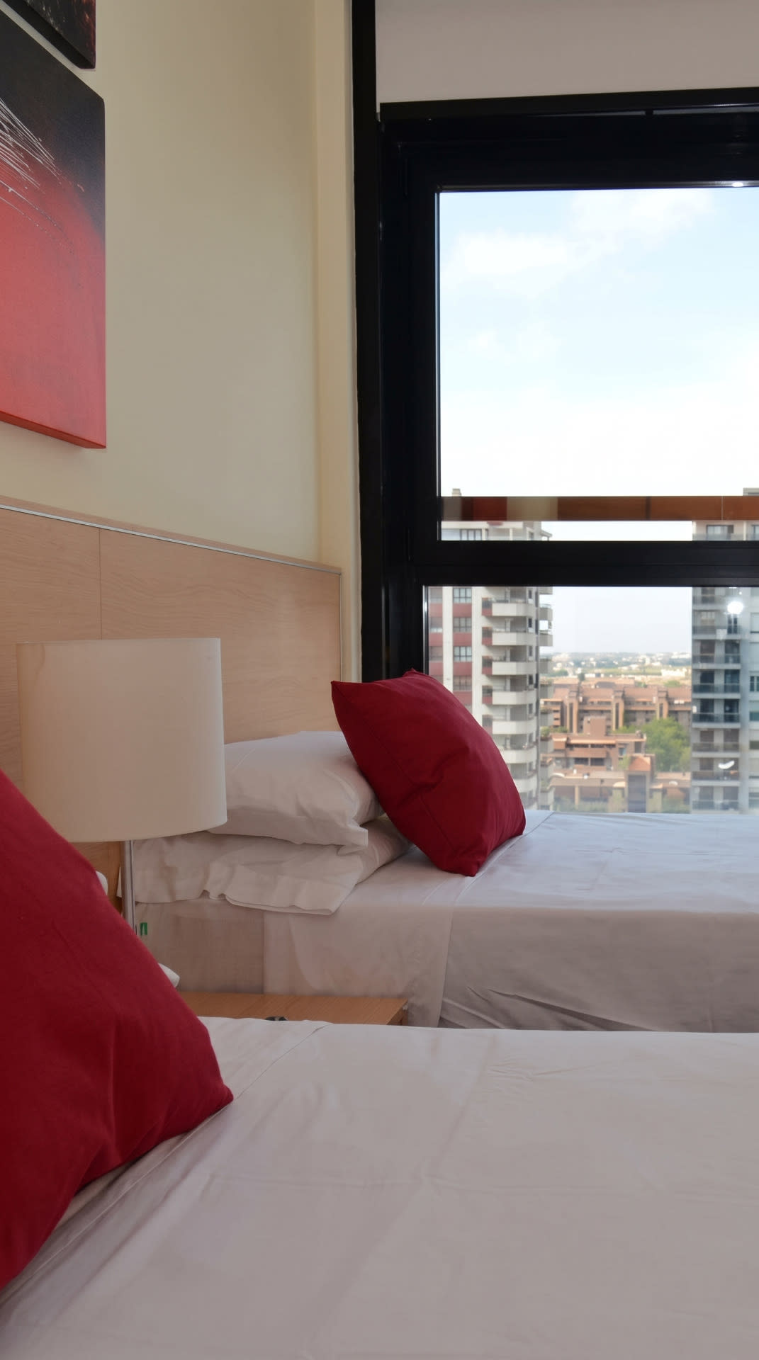 Two-bedroom Apartment in València 4