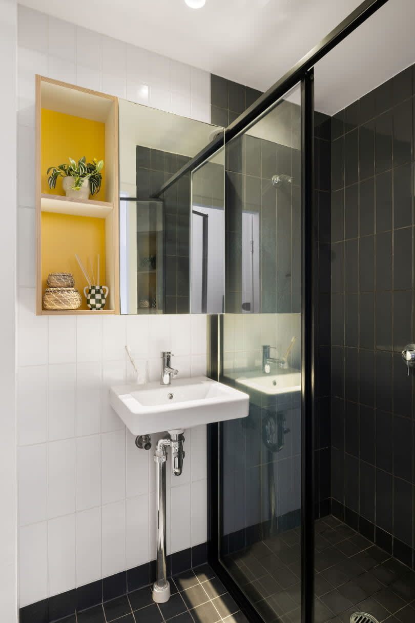 Single Bedroom – 6 Share Apt in Sydney 16