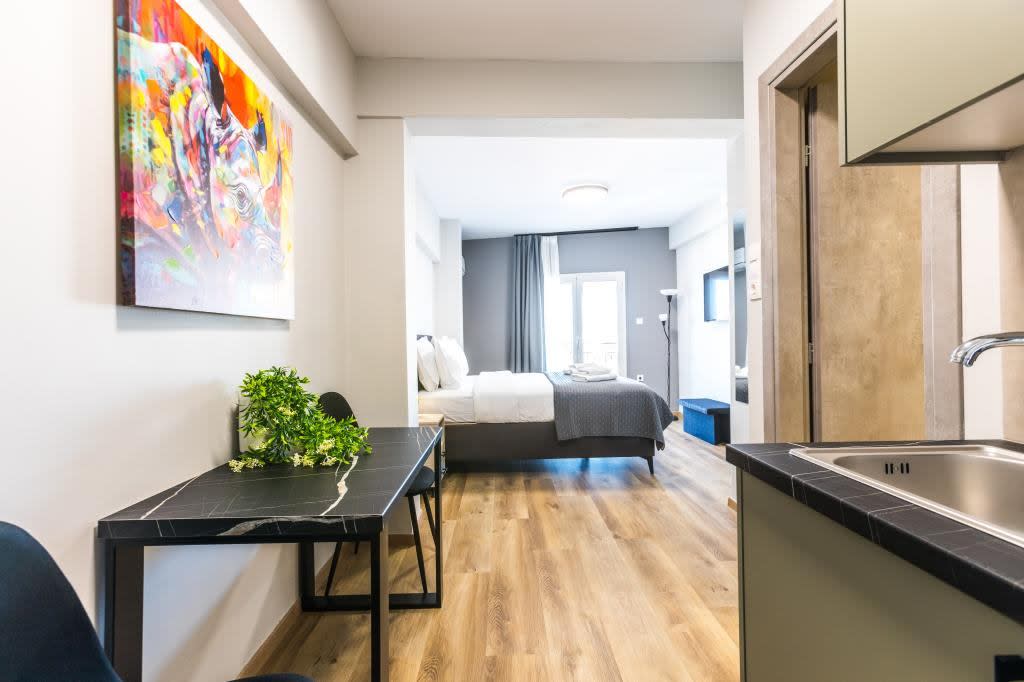Studio (3 Beds) in Athina 23