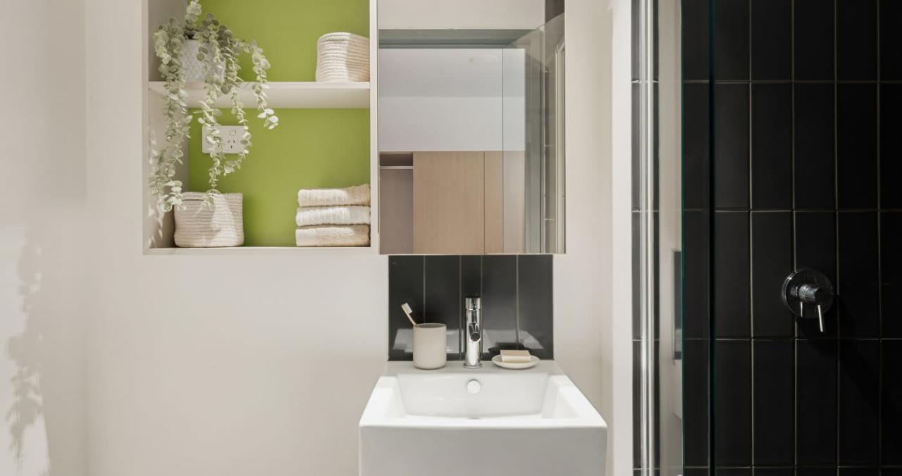 Standard Studio Apartment in Sydney 23