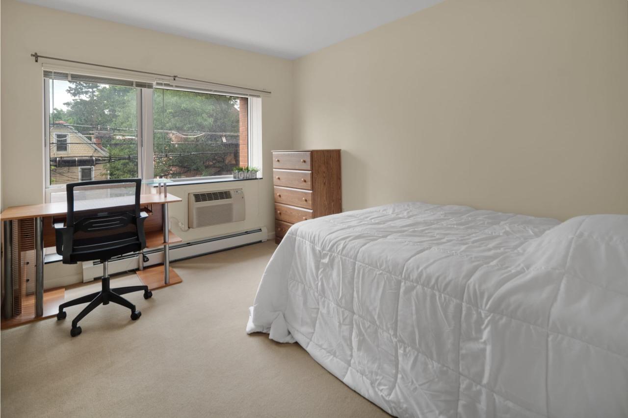Private Room in 1 Bedroom apartment in Ithaca 98