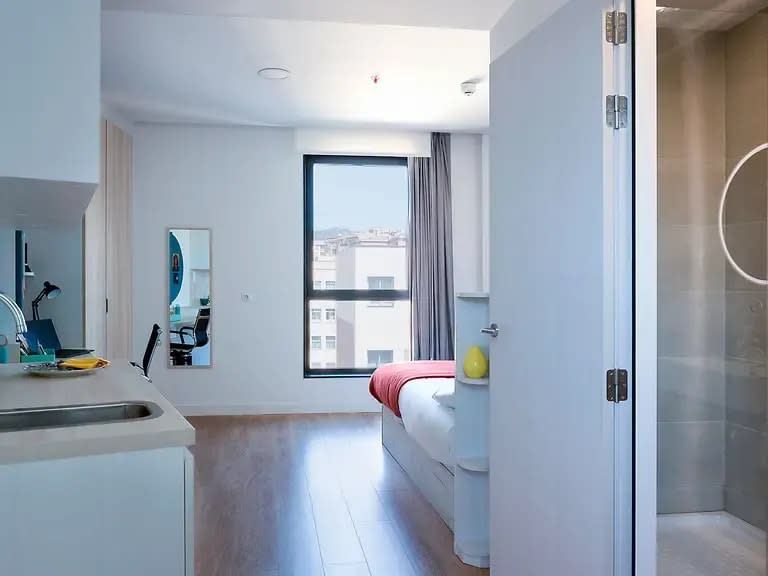 Individual Apartment in Barcelona 25