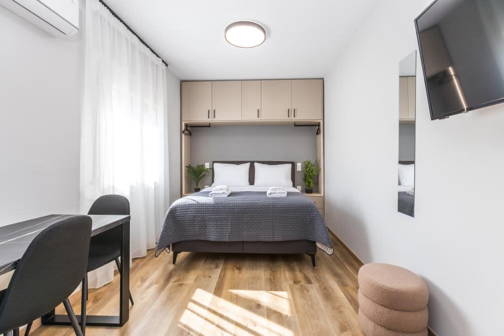 Studio (3 Beds) in Athina 31