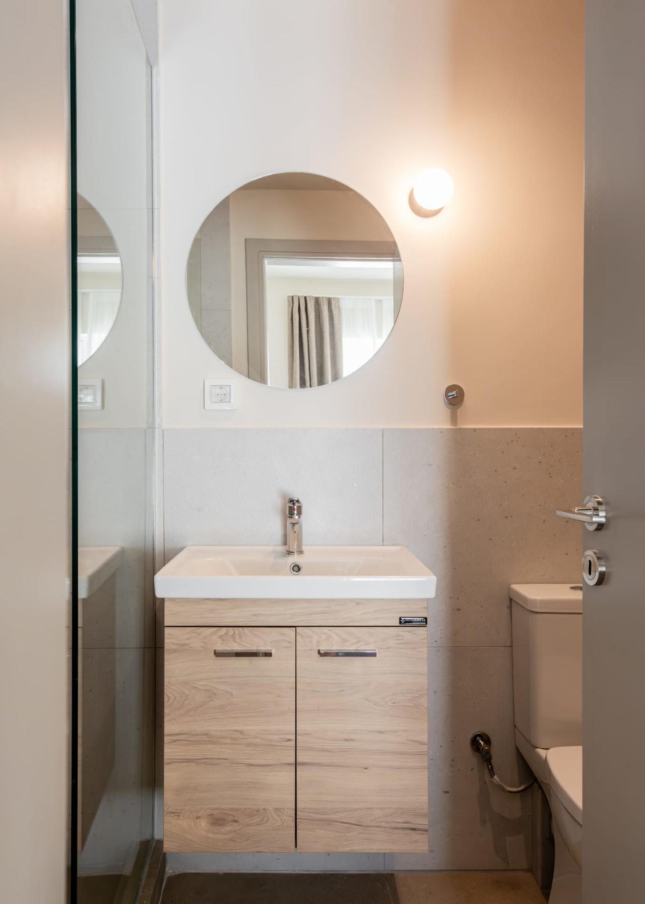 Apartment 1 in Athina 131