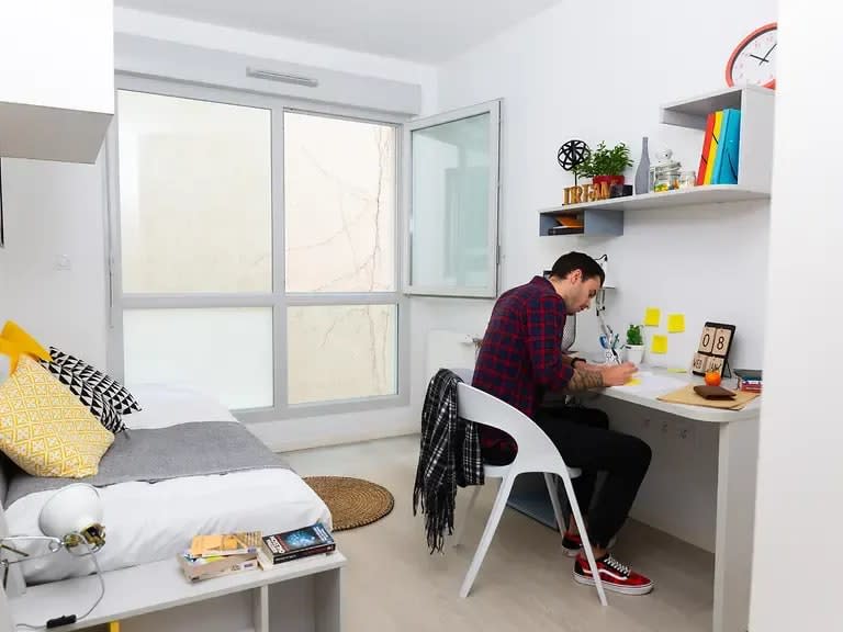 Studio in Marseille 32