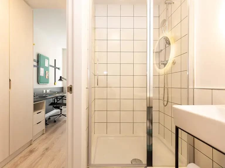 Individual Apartment in Barcelona 27