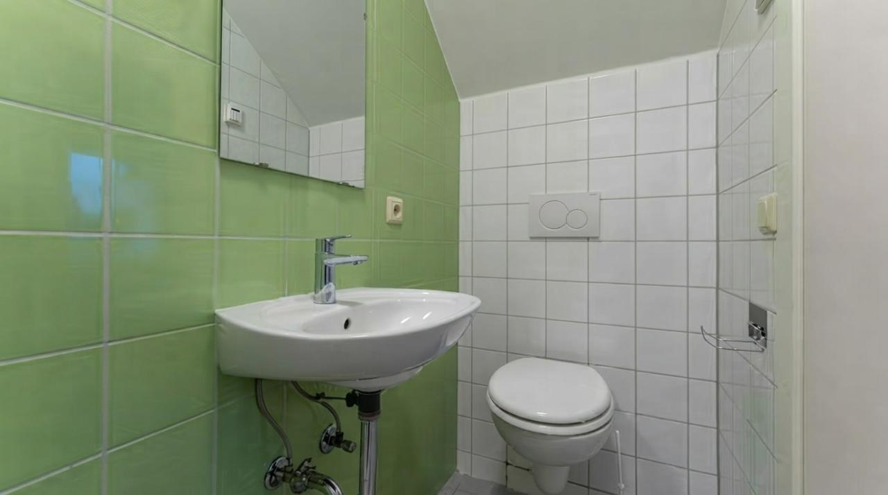 Leibnizstraße Charlottenburg Studio in Berlin 110