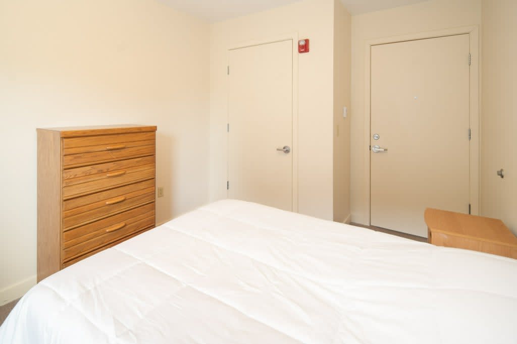 Private Room in 6 Bedroom Apartment in Ithaca 44