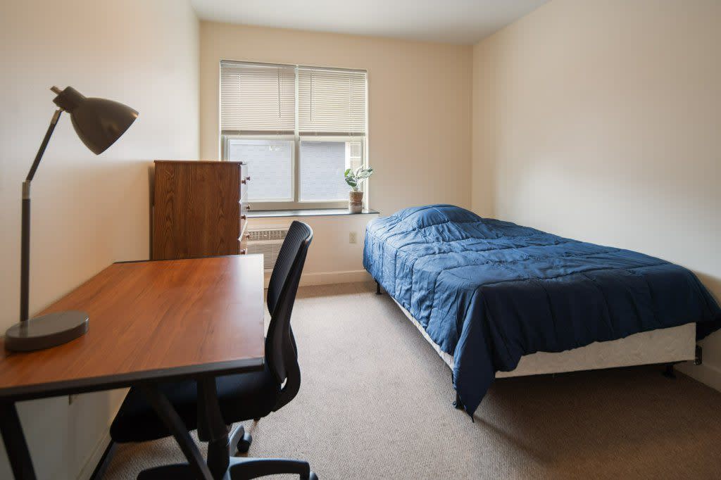Private Room in 6 Bedroom Apartment in Ithaca 54