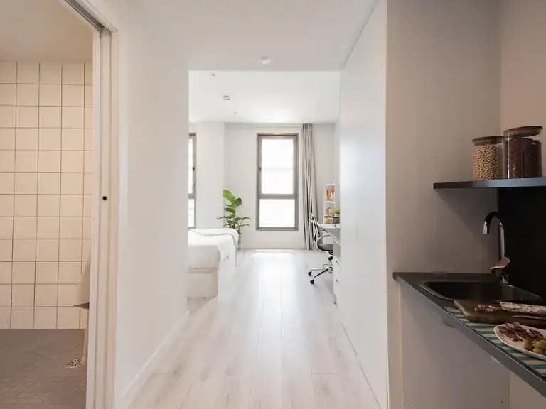 Individual Basic Balcony in Barcelona 47