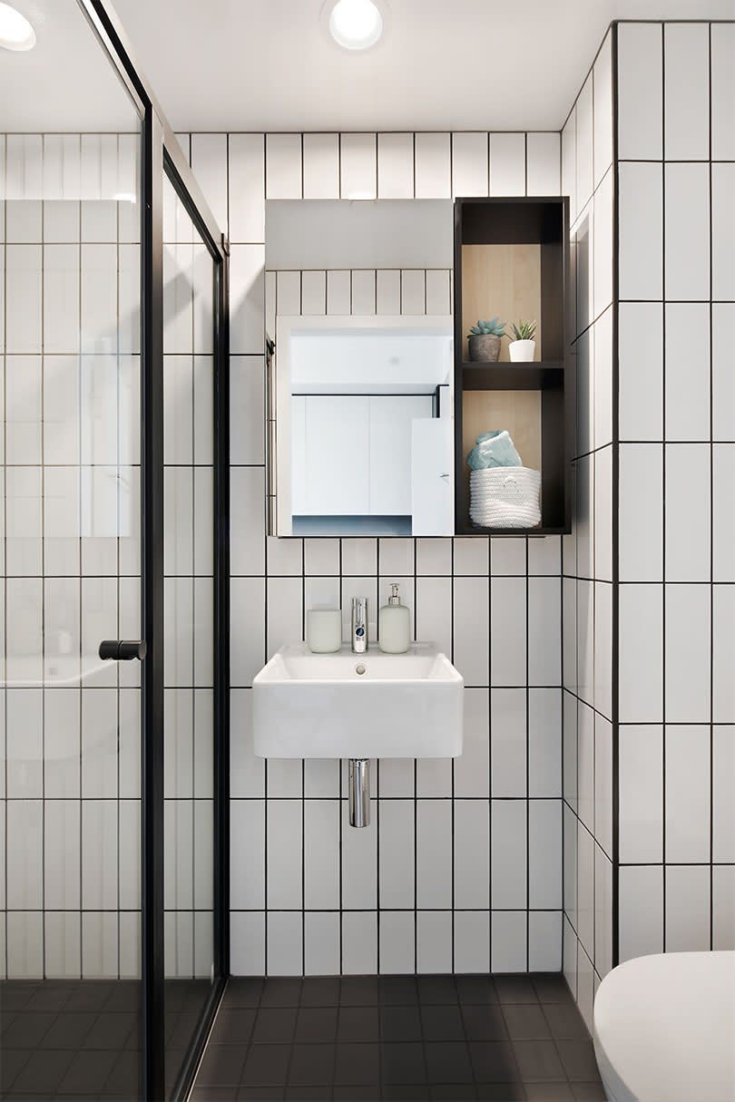 Standard Studio Apartment in Melbourne 13