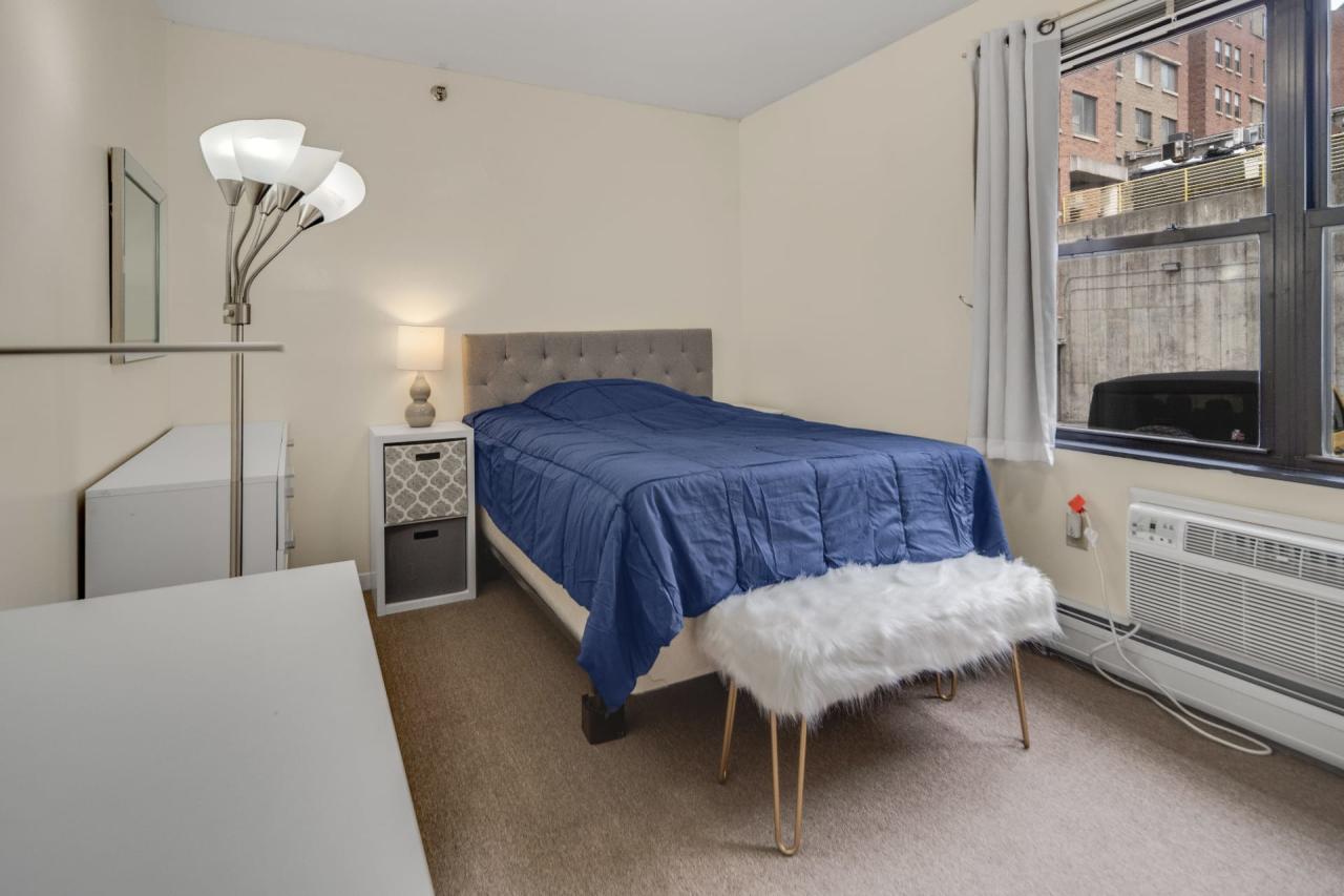 Bedroom 1 in Ithaca 1011