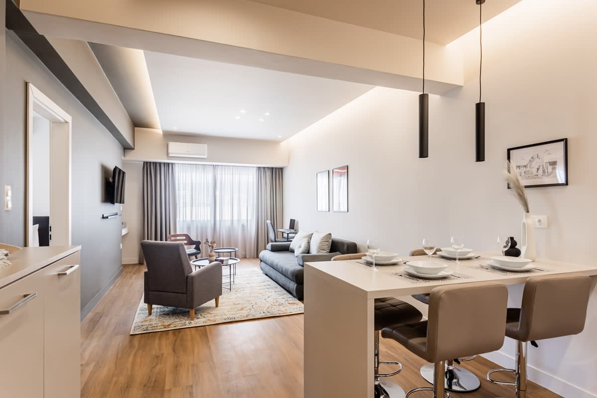 Suites in Athina 5